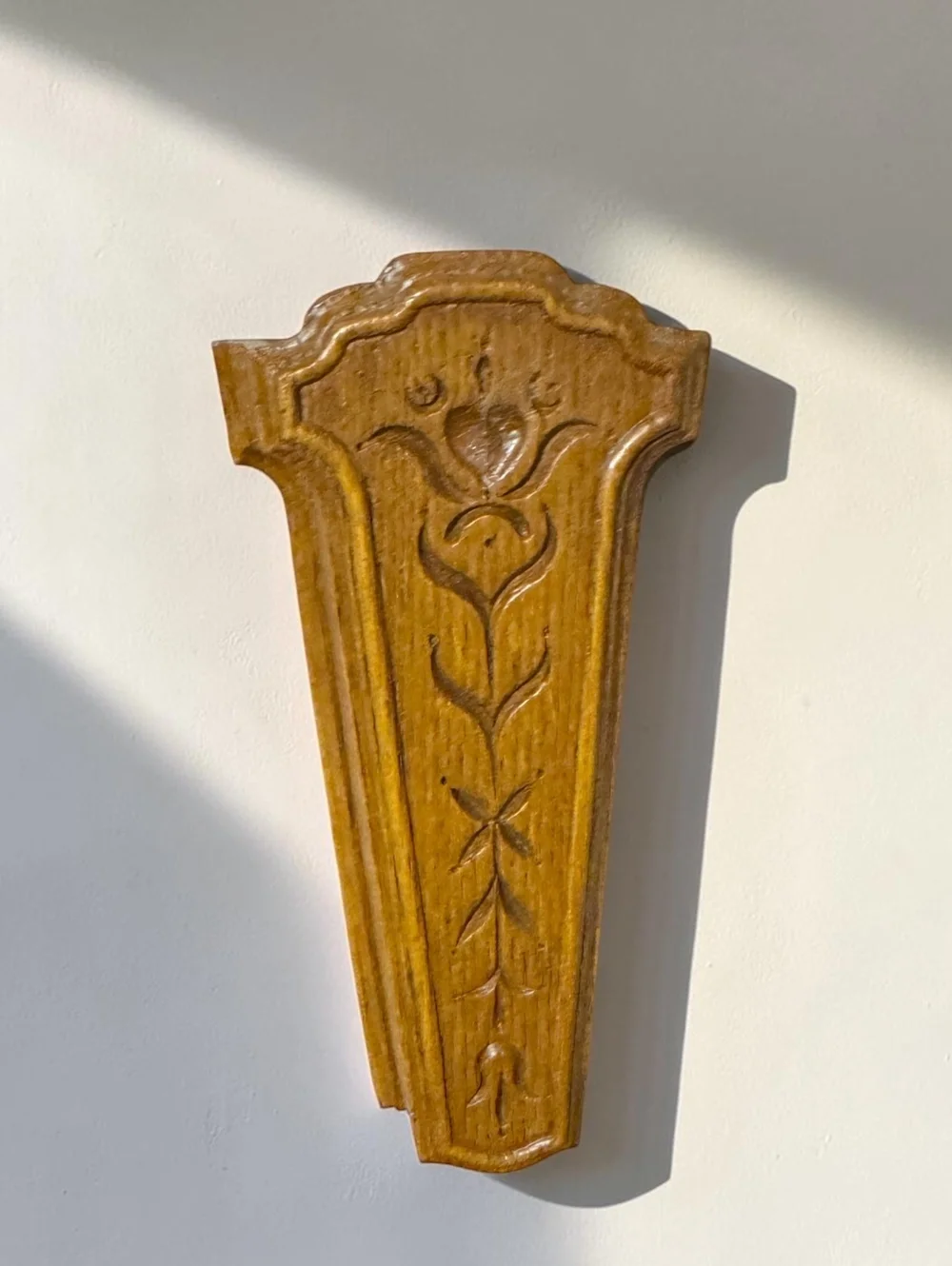 Vintage 1981 HOMCO Syroco Faux Wood Wall Pocket Floral Heart Folk Art Decor